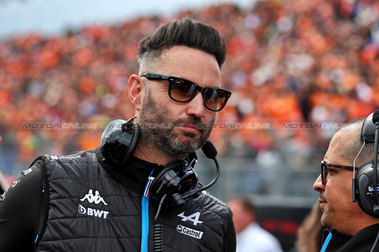 GP OLANDA, Julian Rouse (GBR) Alpine F1 Team Interim Sporting Director on the grid.

27.08.2023. Formula 1 World Championship, Rd 14, Dutch Grand Prix, Zandvoort, Netherlands, Gara Day.

- www.xpbimages.com, EMail: requests@xpbimages.com © Copyright: Moy / XPB Images