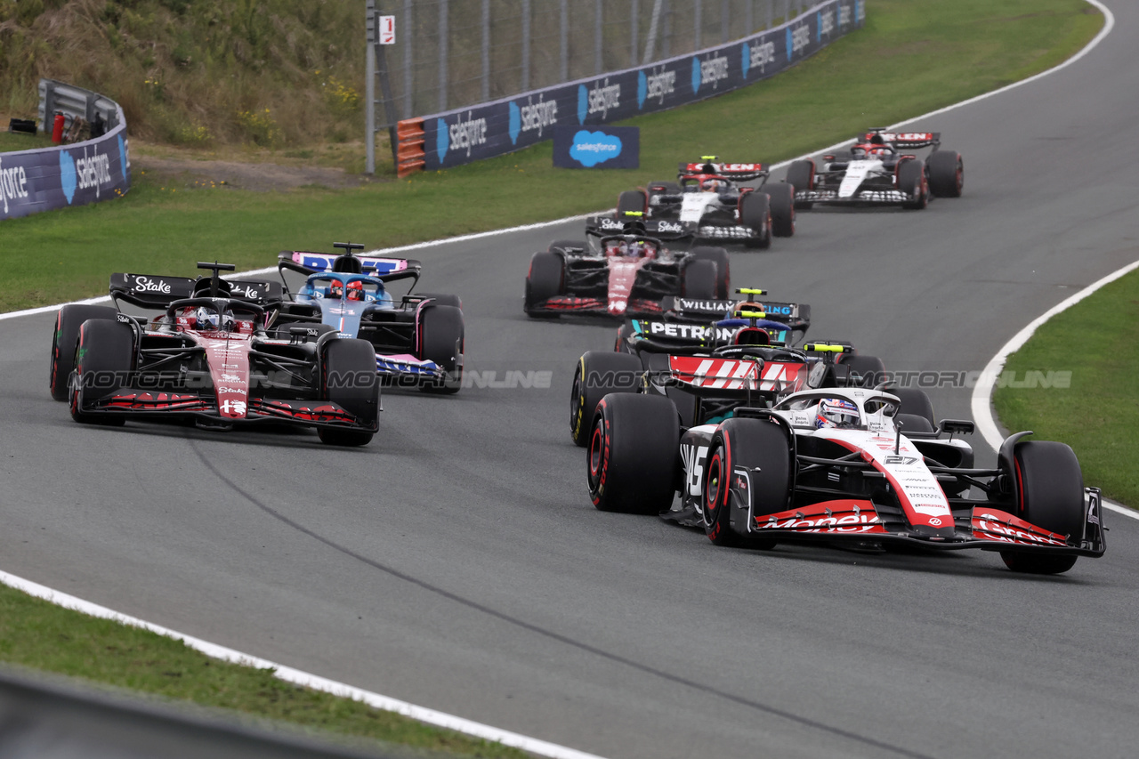 GP OLANDA, Nico Hulkenberg (GER) Haas VF-23.

27.08.2023. Formula 1 World Championship, Rd 14, Dutch Grand Prix, Zandvoort, Netherlands, Gara Day.

- www.xpbimages.com, EMail: requests@xpbimages.com © Copyright: Bearne / XPB Images