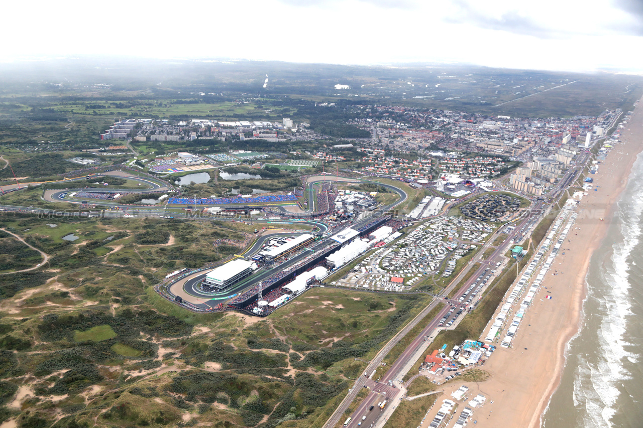 GP OLANDA, An aerial view of the circuit
27.08.2023. Formula 1 World Championship, Rd 14, Dutch Grand Prix, Zandvoort, Netherlands, Gara Day.
- www.xpbimages.com, EMail: requests@xpbimages.com © Copyright: XPB Images