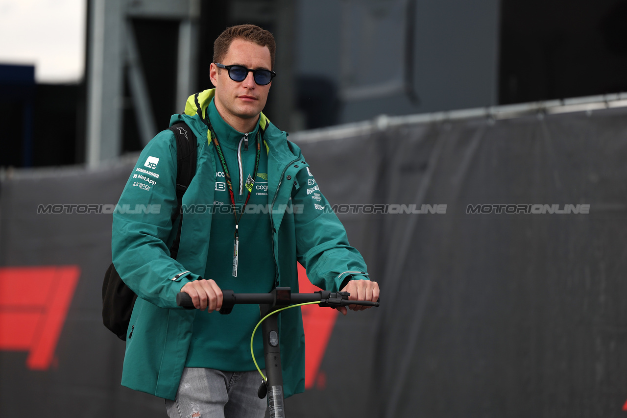 GP OLANDA, Stoffel Vandoorne (BEL) Aston Martin F1 Team Test e Reserve Driver.

27.08.2023. Formula 1 World Championship, Rd 14, Dutch Grand Prix, Zandvoort, Netherlands, Gara Day.

 - www.xpbimages.com, EMail: requests@xpbimages.com © Copyright: Staley / XPB Images