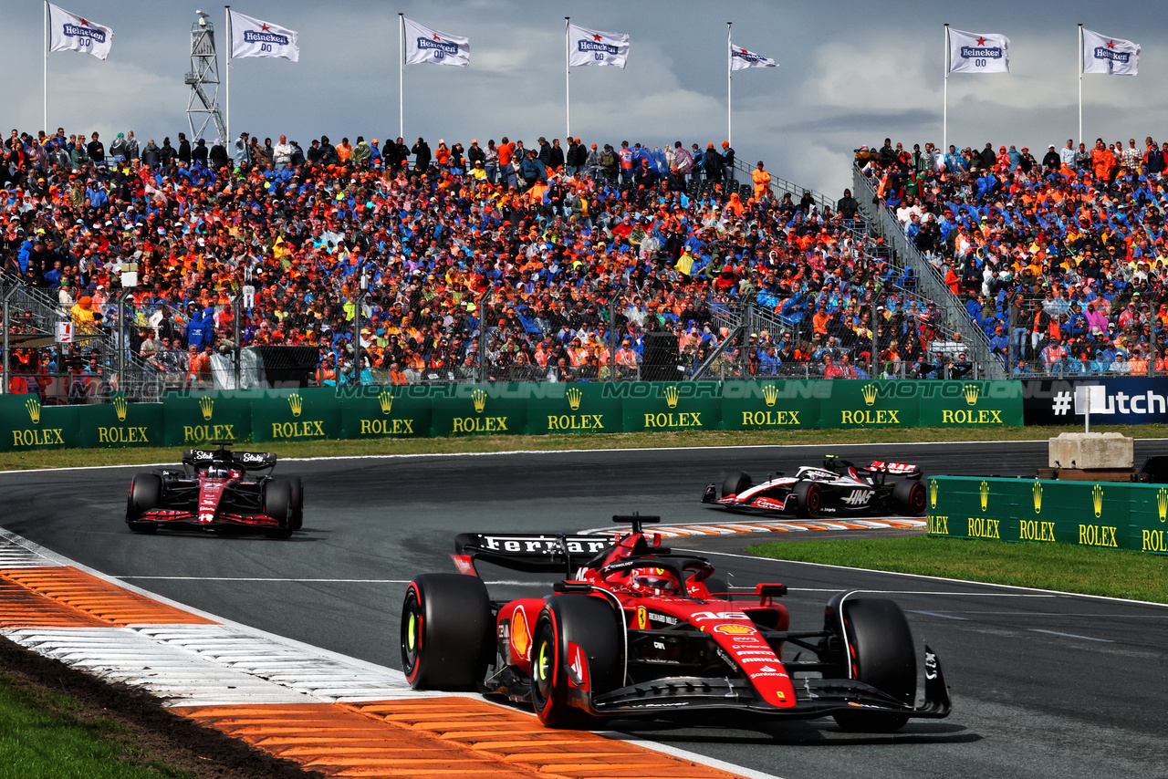 GP OLANDA, Charles Leclerc (MON) Ferrari SF-23.

27.08.2023. Formula 1 World Championship, Rd 14, Dutch Grand Prix, Zandvoort, Netherlands, Gara Day.

- www.xpbimages.com, EMail: requests@xpbimages.com © Copyright: Charniaux / XPB Images