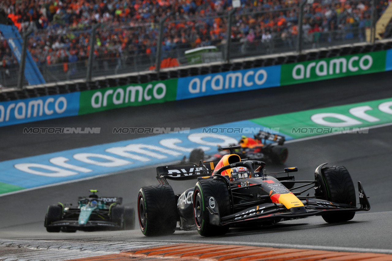 GP OLANDA, Max Verstappen (NLD) Red Bull Racing RB19.

27.08.2023. Formula 1 World Championship, Rd 14, Dutch Grand Prix, Zandvoort, Netherlands, Gara Day.

 - www.xpbimages.com, EMail: requests@xpbimages.com © Copyright: Staley / XPB Images