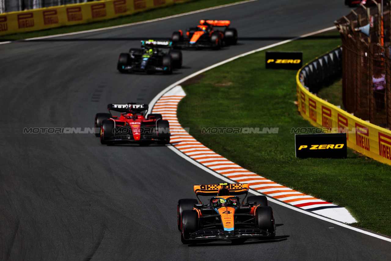 GP OLANDA, Lando Norris (GBR) McLaren MCL60.

27.08.2023. Formula 1 World Championship, Rd 14, Dutch Grand Prix, Zandvoort, Netherlands, Gara Day.

 - www.xpbimages.com, EMail: requests@xpbimages.com © Copyright: Staley / XPB Images