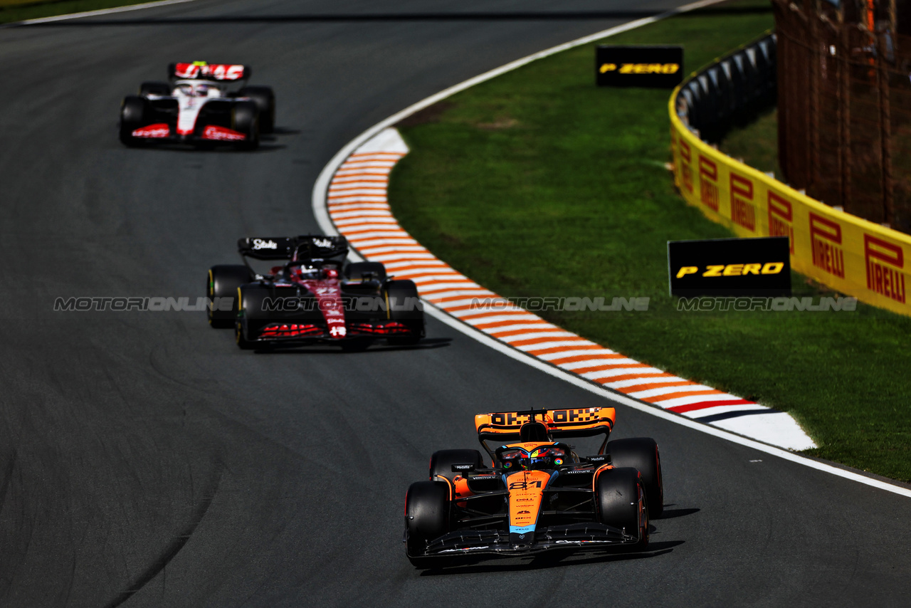 GP OLANDA, Oscar Piastri (AUS) McLaren MCL60.

27.08.2023. Formula 1 World Championship, Rd 14, Dutch Grand Prix, Zandvoort, Netherlands, Gara Day.

 - www.xpbimages.com, EMail: requests@xpbimages.com © Copyright: Staley / XPB Images