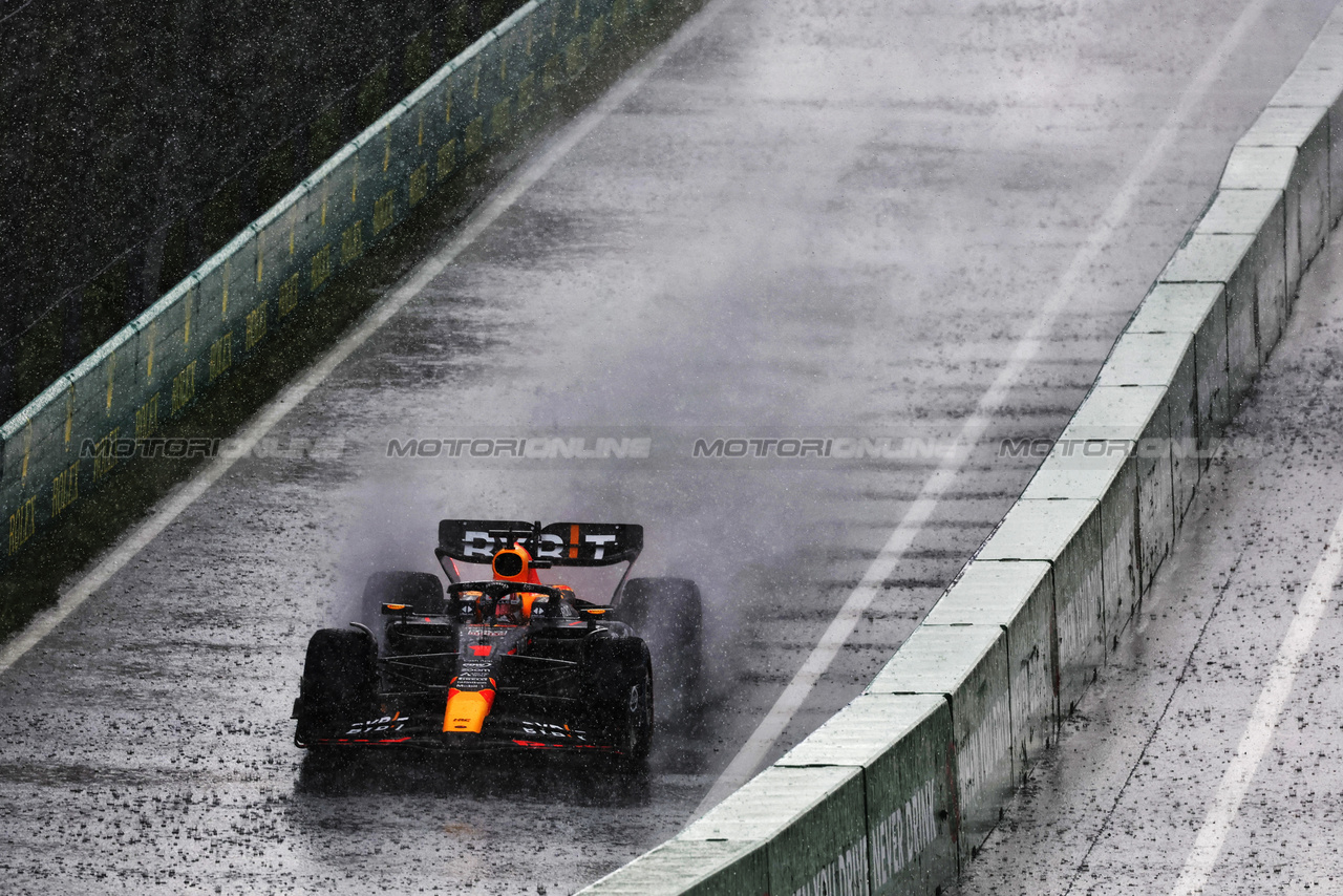 GP OLANDA, Max Verstappen (NLD) Red Bull Racing RB19.

27.08.2023. Formula 1 World Championship, Rd 14, Dutch Grand Prix, Zandvoort, Netherlands, Gara Day.

 - www.xpbimages.com, EMail: requests@xpbimages.com © Copyright: Coates / XPB Images