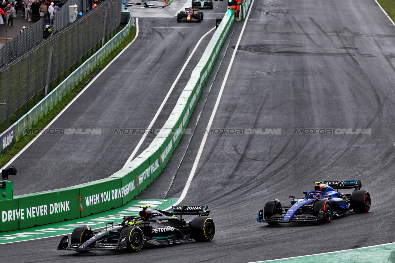 GP OLANDA, Lewis Hamilton (GBR) Mercedes AMG F1 W14.

27.08.2023. Formula 1 World Championship, Rd 14, Dutch Grand Prix, Zandvoort, Netherlands, Gara Day.

 - www.xpbimages.com, EMail: requests@xpbimages.com © Copyright: Coates / XPB Images