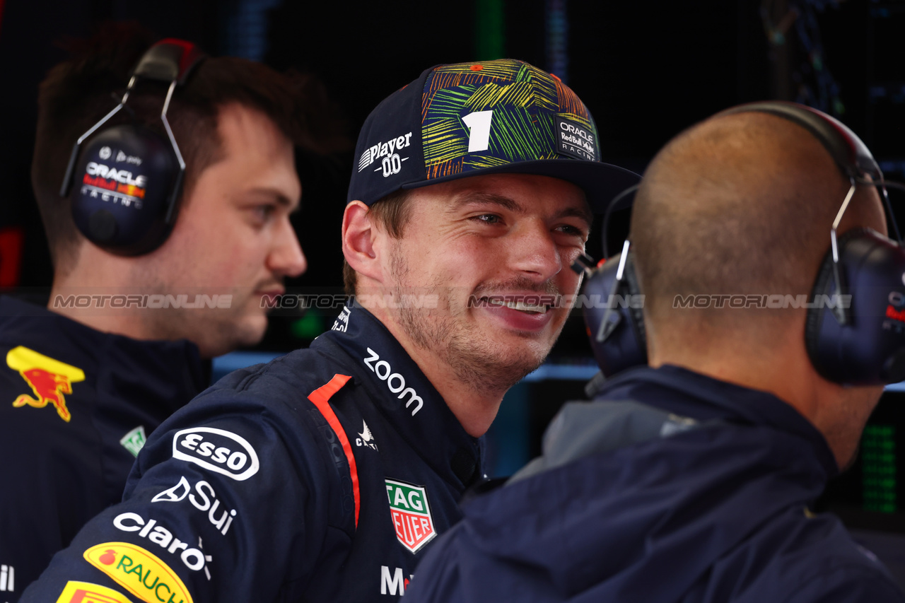 GP OLANDA, Max Verstappen (NLD) Red Bull Racing.

27.08.2023. Formula 1 World Championship, Rd 14, Dutch Grand Prix, Zandvoort, Netherlands, Gara Day.

 - www.xpbimages.com, EMail: requests@xpbimages.com © Copyright: Coates / XPB Images