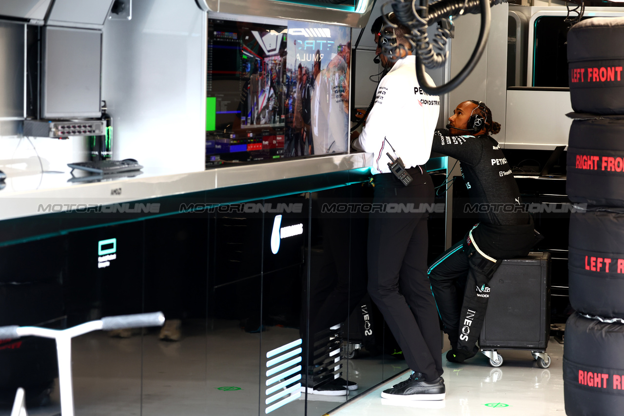 GP OLANDA, Lewis Hamilton (GBR) Mercedes AMG F1.

27.08.2023. Formula 1 World Championship, Rd 14, Dutch Grand Prix, Zandvoort, Netherlands, Gara Day.

 - www.xpbimages.com, EMail: requests@xpbimages.com © Copyright: Coates / XPB Images
