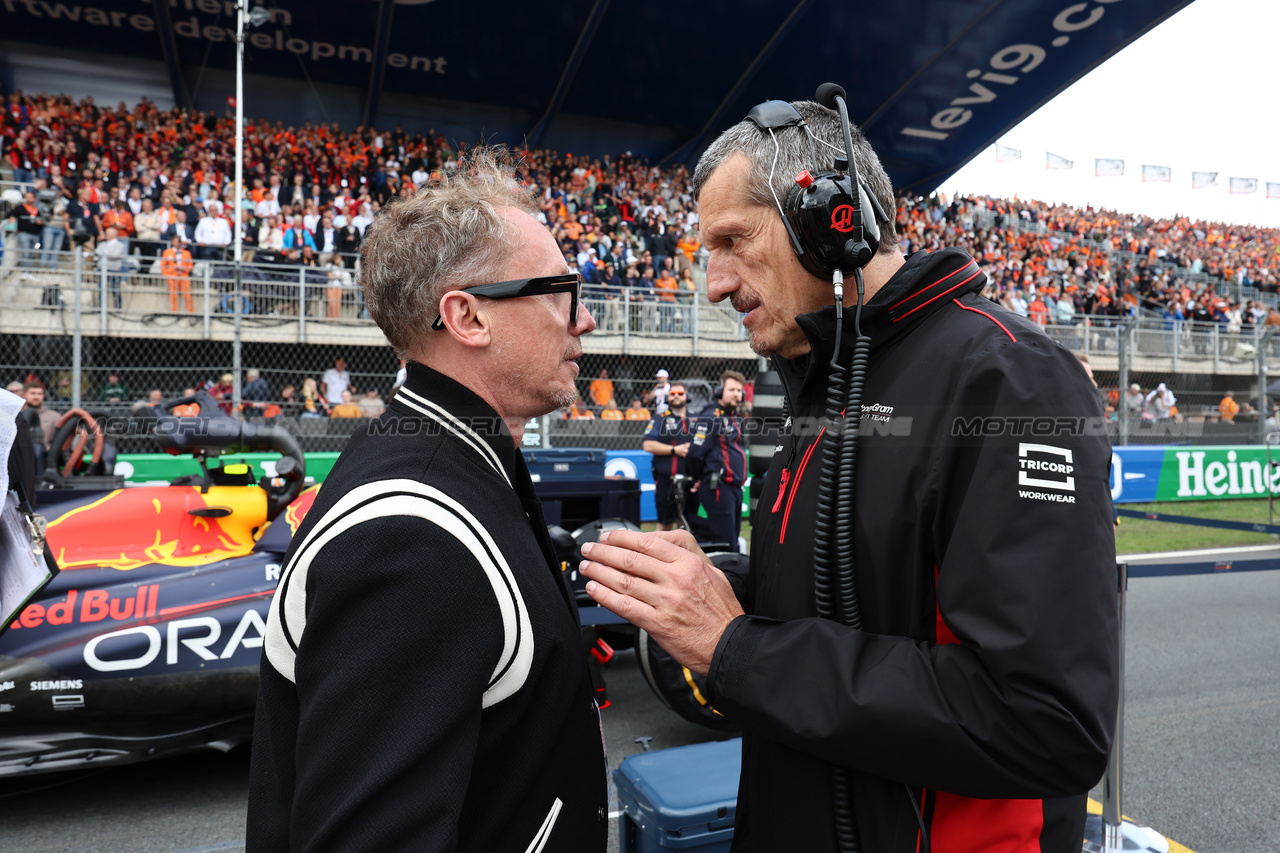 GP OLANDA, Guenther Steiner (ITA) Haas F1 Team Prinicipal on the grid.

27.08.2023. Formula 1 World Championship, Rd 14, Dutch Grand Prix, Zandvoort, Netherlands, Gara Day.

- www.xpbimages.com, EMail: requests@xpbimages.com © Copyright: Moy / XPB Images