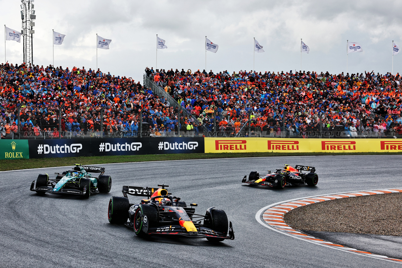 GP OLANDA, Max Verstappen (NLD) Red Bull Racing RB19.

27.08.2023. Formula 1 World Championship, Rd 14, Dutch Grand Prix, Zandvoort, Netherlands, Gara Day.

- www.xpbimages.com, EMail: requests@xpbimages.com © Copyright: Moy / XPB Images