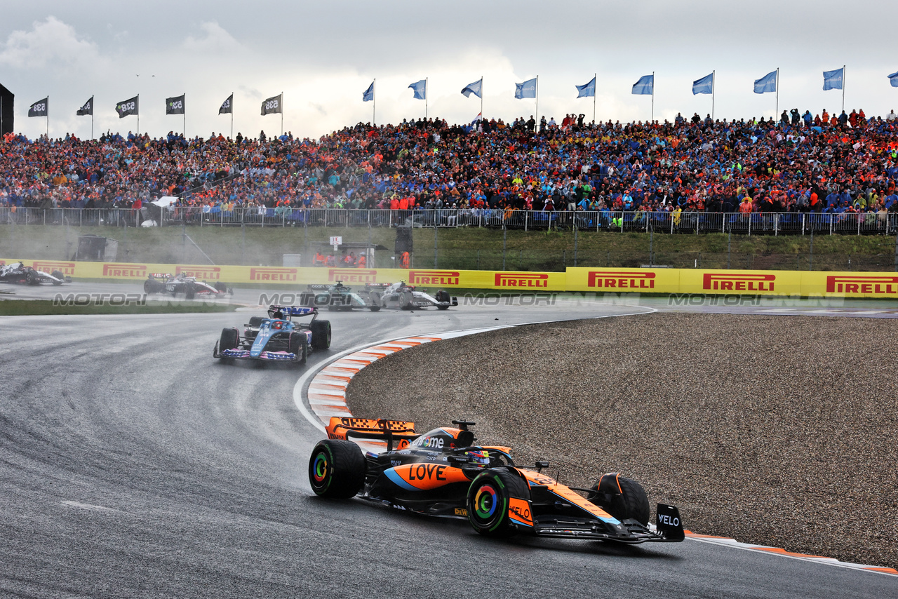 GP OLANDA, Oscar Piastri (AUS) McLaren MCL60.

27.08.2023. Formula 1 World Championship, Rd 14, Dutch Grand Prix, Zandvoort, Netherlands, Gara Day.

- www.xpbimages.com, EMail: requests@xpbimages.com © Copyright: Moy / XPB Images