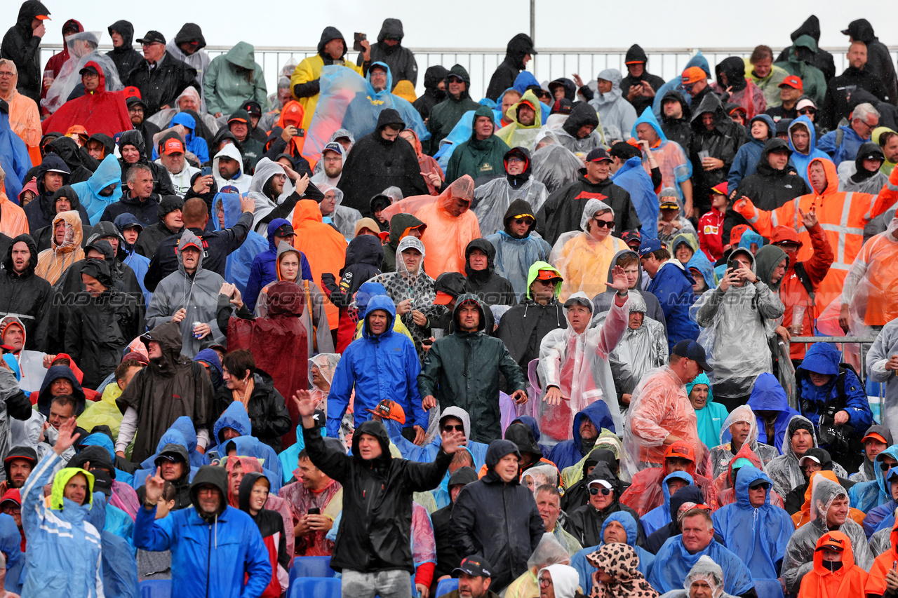 GP OLANDA, Circuit Atmosfera - fans in the grandstand.

27.08.2023. Formula 1 World Championship, Rd 14, Dutch Grand Prix, Zandvoort, Netherlands, Gara Day.

- www.xpbimages.com, EMail: requests@xpbimages.com © Copyright: Moy / XPB Images