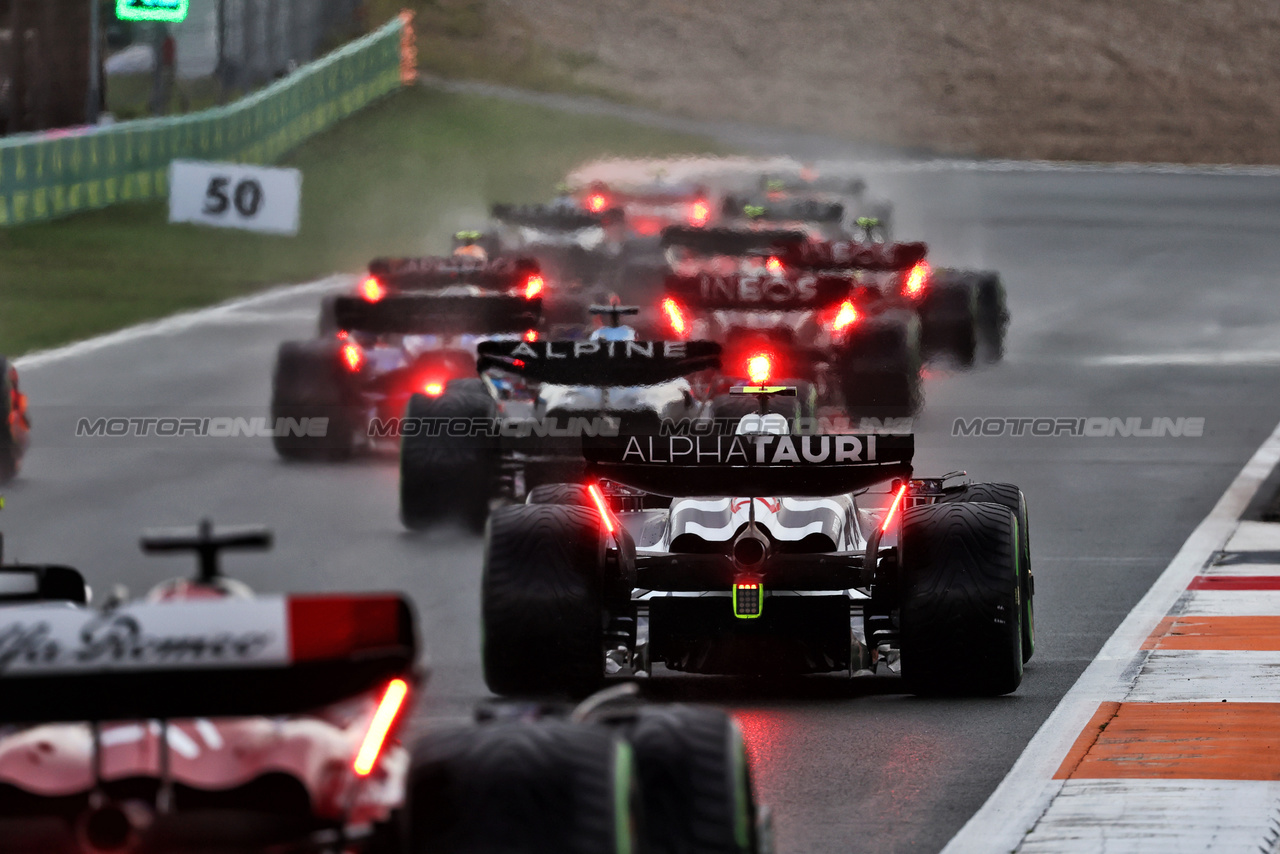 GP OLANDA, Yuki Tsunoda (JPN) AlphaTauri AT04.

27.08.2023. Formula 1 World Championship, Rd 14, Dutch Grand Prix, Zandvoort, Netherlands, Gara Day.

- www.xpbimages.com, EMail: requests@xpbimages.com © Copyright: Moy / XPB Images