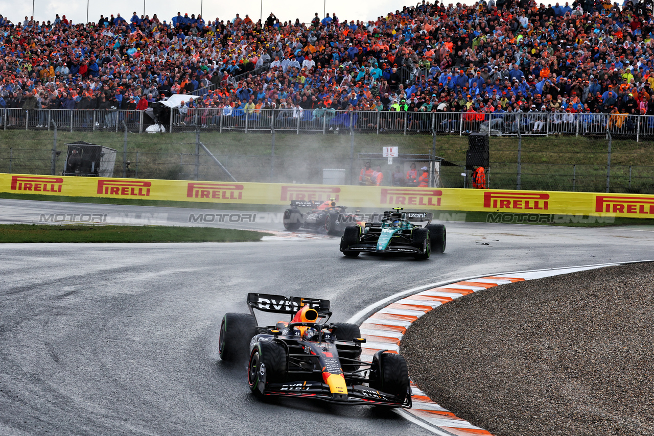 GP OLANDA, Max Verstappen (NLD) Red Bull Racing RB19.

27.08.2023. Formula 1 World Championship, Rd 14, Dutch Grand Prix, Zandvoort, Netherlands, Gara Day.

- www.xpbimages.com, EMail: requests@xpbimages.com © Copyright: Moy / XPB Images