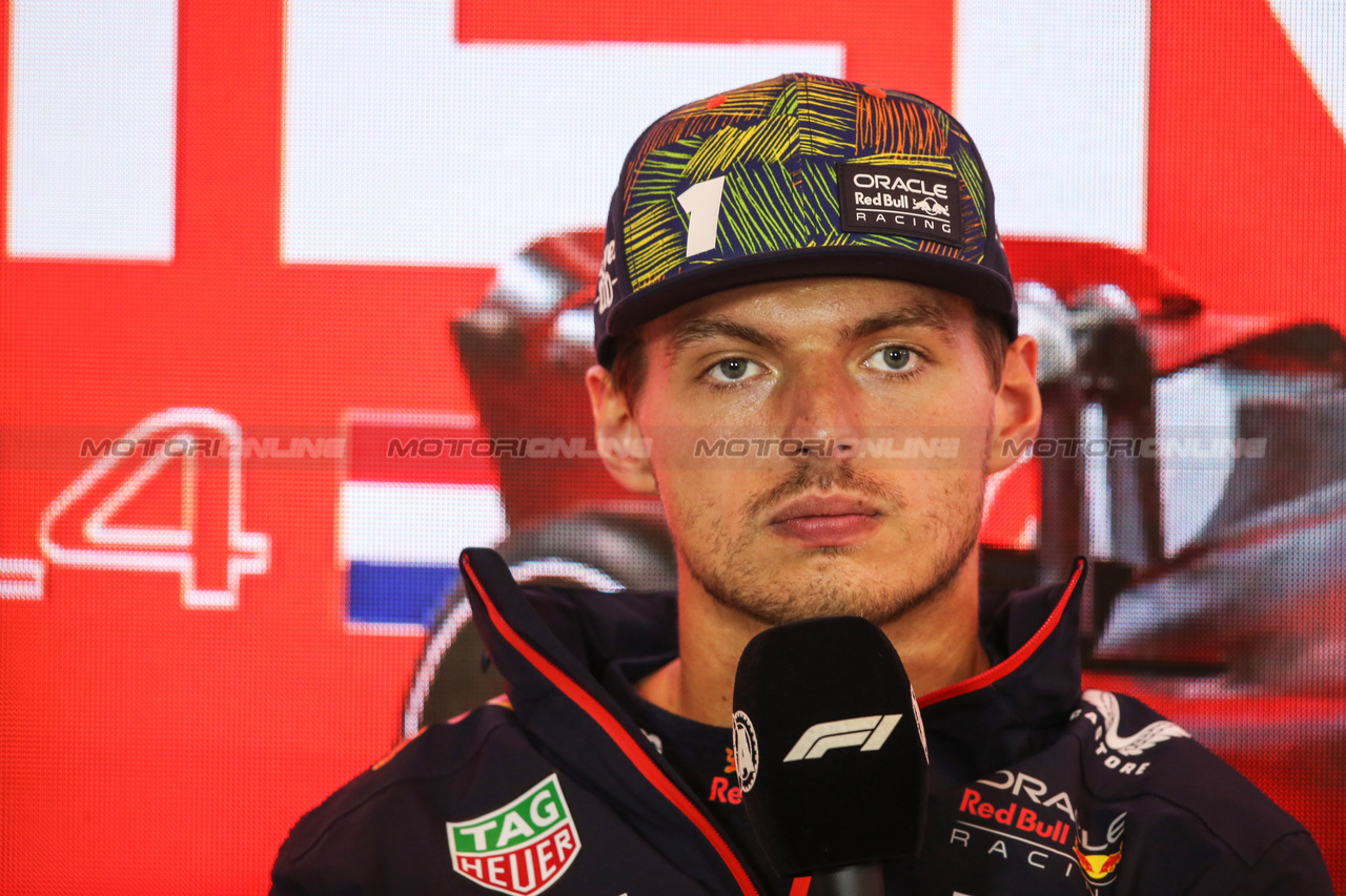 GP OLANDA, Max Verstappen (NLD) Red Bull Racing in the post race FIA Press Conference.

27.08.2023. Formula 1 World Championship, Rd 14, Dutch Grand Prix, Zandvoort, Netherlands, Gara Day.

- www.xpbimages.com, EMail: requests@xpbimages.com © Copyright: XPB Images