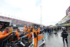 GP OLANDA, Oscar Piastri (AUS) McLaren MCL60 in the pits as the race is stopped.
27.08.2023. Formula 1 World Championship, Rd 14, Dutch Grand Prix, Zandvoort, Netherlands, Gara Day.
- www.xpbimages.com, EMail: requests@xpbimages.com © Copyright: Bearne / XPB Images