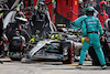 GP OLANDA, Lewis Hamilton (GBR) Mercedes AMG F1 W14 makes a pit stop.
27.08.2023. Formula 1 World Championship, Rd 14, Dutch Grand Prix, Zandvoort, Netherlands, Gara Day.
- www.xpbimages.com, EMail: requests@xpbimages.com © Copyright: Bearne / XPB Images