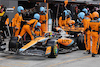 GP OLANDA, Oscar Piastri (AUS) McLaren MCL60 makes a pit stop.
27.08.2023. Formula 1 World Championship, Rd 14, Dutch Grand Prix, Zandvoort, Netherlands, Gara Day.
- www.xpbimages.com, EMail: requests@xpbimages.com © Copyright: Bearne / XPB Images