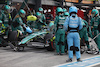 GP OLANDA, Fernando Alonso (ESP) Aston Martin F1 Team AMR23 makes a pit stop.
27.08.2023. Formula 1 World Championship, Rd 14, Dutch Grand Prix, Zandvoort, Netherlands, Gara Day.
- www.xpbimages.com, EMail: requests@xpbimages.com © Copyright: Bearne / XPB Images