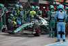 GP OLANDA, Fernando Alonso (ESP) Aston Martin F1 Team AMR23 makes a pit stop.
27.08.2023. Formula 1 World Championship, Rd 14, Dutch Grand Prix, Zandvoort, Netherlands, Gara Day.
- www.xpbimages.com, EMail: requests@xpbimages.com © Copyright: Bearne / XPB Images
