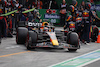 GP OLANDA, Max Verstappen (NLD) Red Bull Racing RB19 makes a pit stop.
27.08.2023. Formula 1 World Championship, Rd 14, Dutch Grand Prix, Zandvoort, Netherlands, Gara Day.
- www.xpbimages.com, EMail: requests@xpbimages.com © Copyright: Bearne / XPB Images
