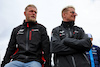 GP OLANDA, (L to R): Kevin Magnussen (DEN) Haas F1 Team with Nico Hulkenberg (GER) Haas F1 Team on the drivers' parade.
27.08.2023. Formula 1 World Championship, Rd 14, Dutch Grand Prix, Zandvoort, Netherlands, Gara Day.
- www.xpbimages.com, EMail: requests@xpbimages.com © Copyright: Miltenburg / XPB Images