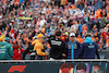 GP OLANDA, Oscar Piastri (AUS) McLaren; George Russell (GBR) Mercedes AMG F1; Alexander Albon (THA) Williams Racing; e Logan Sargeant (USA) Williams Racing, on the drivers' parade.
27.08.2023. Formula 1 World Championship, Rd 14, Dutch Grand Prix, Zandvoort, Netherlands, Gara Day.
 - www.xpbimages.com, EMail: requests@xpbimages.com © Copyright: Staley / XPB Images