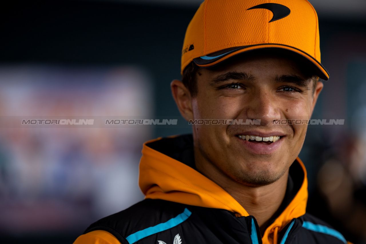 GP OLANDA, Lando Norris (GBR) McLaren.

24.08.2023. Formula 1 World Championship, Rd 14, Dutch Grand Prix, Zandvoort, Netherlands, Preparation Day.

 - www.xpbimages.com, EMail: requests@xpbimages.com © Copyright: Staley / XPB Images