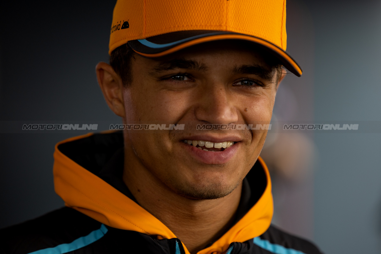GP OLANDA, Lando Norris (GBR) McLaren.

24.08.2023. Formula 1 World Championship, Rd 14, Dutch Grand Prix, Zandvoort, Netherlands, Preparation Day.

 - www.xpbimages.com, EMail: requests@xpbimages.com © Copyright: Staley / XPB Images