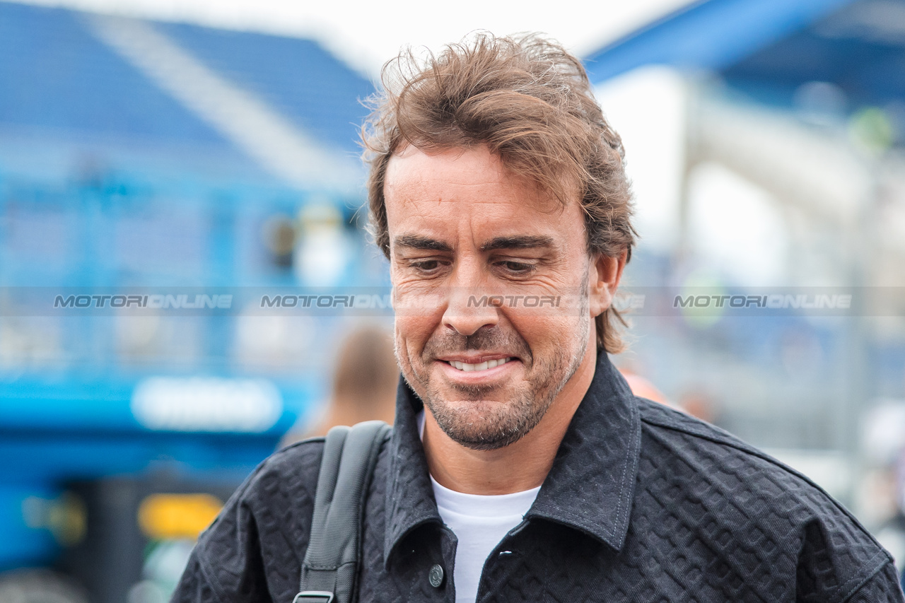 GP OLANDA, Fernando Alonso (ESP) Aston Martin F1 Team.

24.08.2023. Formula 1 World Championship, Rd 14, Dutch Grand Prix, Zandvoort, Netherlands, Preparation Day.

- www.xpbimages.com, EMail: requests@xpbimages.com © Copyright: Bearne / XPB Images