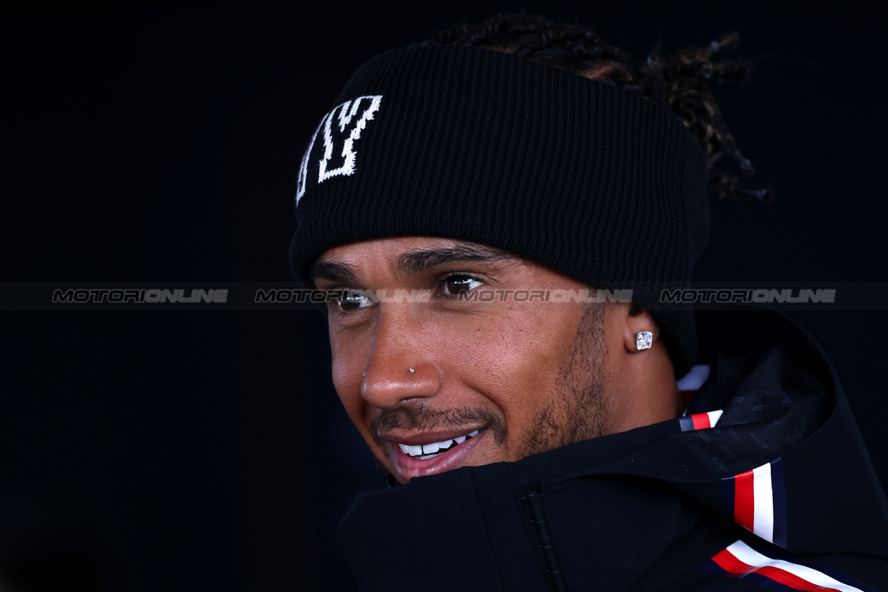 GP OLANDA, Lewis Hamilton (GBR) Mercedes AMG F1.

24.08.2023. Formula 1 World Championship, Rd 14, Dutch Grand Prix, Zandvoort, Netherlands, Preparation Day.

- www.xpbimages.com, EMail: requests@xpbimages.com © Copyright: Moy / XPB Images