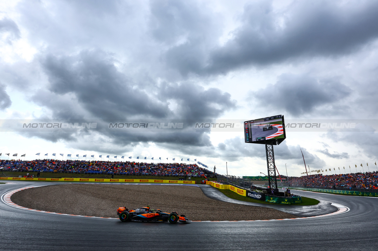 GP OLANDA, Oscar Piastri (AUS), McLaren 
26.08.2023. Formula 1 World Championship, Rd 14, Dutch Grand Prix, Zandvoort, Netherlands, Qualifiche Day.
- www.xpbimages.com, EMail: requests@xpbimages.com © Copyright: Charniaux / XPB Images