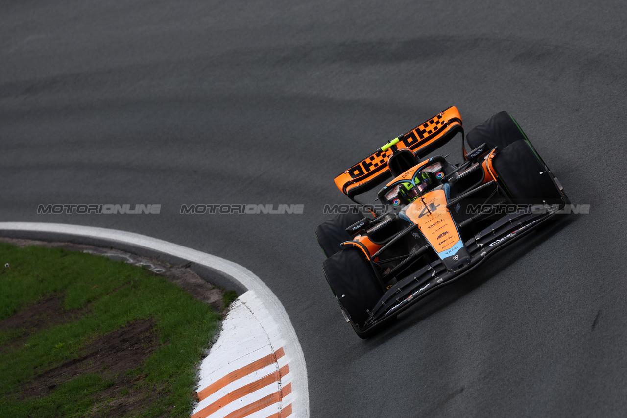 GP OLANDA, Lando Norris (GBR) McLaren MCL60.

26.08.2023. Formula 1 World Championship, Rd 14, Dutch Grand Prix, Zandvoort, Netherlands, Qualifiche Day.

 - www.xpbimages.com, EMail: requests@xpbimages.com © Copyright: Coates / XPB Images