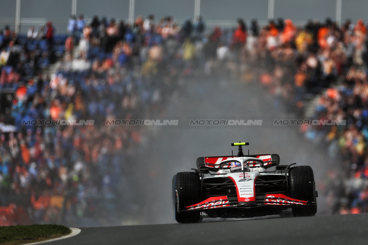 GP OLANDA, Nico Hulkenberg (GER) Haas VF-23.

26.08.2023. Formula 1 World Championship, Rd 14, Dutch Grand Prix, Zandvoort, Netherlands, Qualifiche Day.

 - www.xpbimages.com, EMail: requests@xpbimages.com © Copyright: Staley / XPB Images