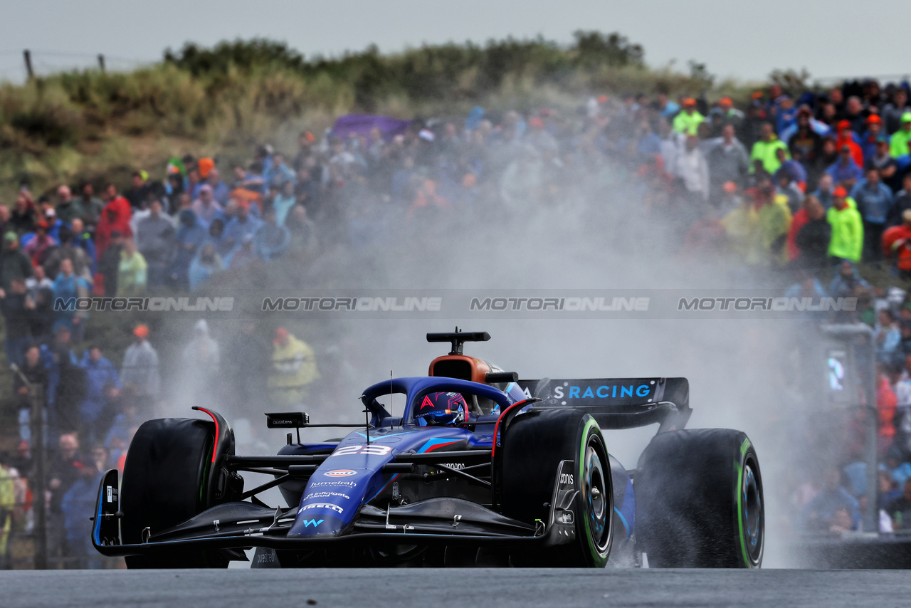 GP OLANDA, Alexander Albon (THA) Williams Racing FW45.

26.08.2023. Formula 1 World Championship, Rd 14, Dutch Grand Prix, Zandvoort, Netherlands, Qualifiche Day.

- www.xpbimages.com, EMail: requests@xpbimages.com © Copyright: Miltenburg / XPB Images
