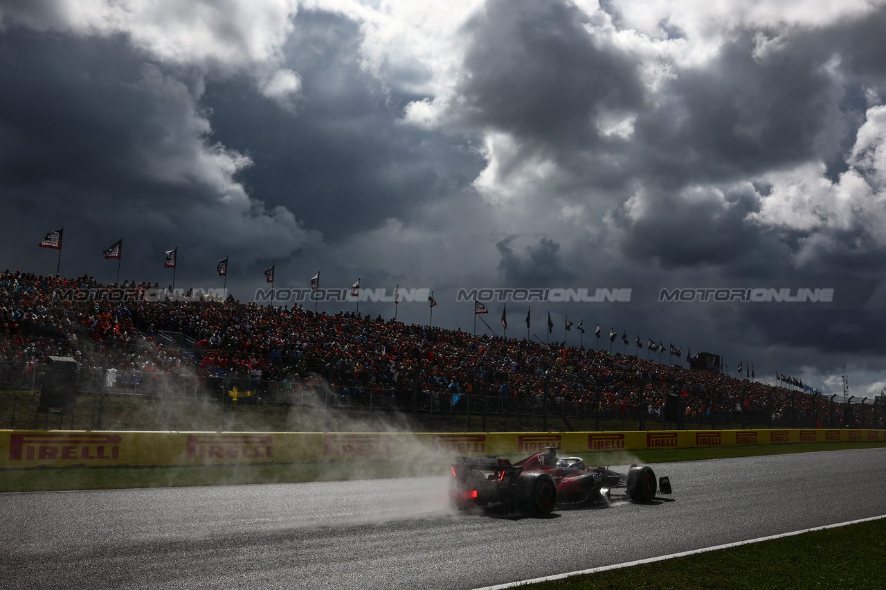GP OLANDA, Valtteri Bottas (FIN), Alfa Romeo Racing 
26.08.2023. Formula 1 World Championship, Rd 14, Dutch Grand Prix, Zandvoort, Netherlands, Qualifiche Day.
- www.xpbimages.com, EMail: requests@xpbimages.com © Copyright: Charniaux / XPB Images