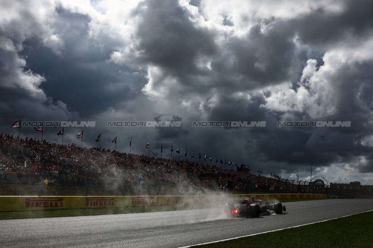 GP OLANDA, Guanyu Zhou (CHI), Alfa Romeo Racing 
26.08.2023. Formula 1 World Championship, Rd 14, Dutch Grand Prix, Zandvoort, Netherlands, Qualifiche Day.
- www.xpbimages.com, EMail: requests@xpbimages.com © Copyright: Charniaux / XPB Images