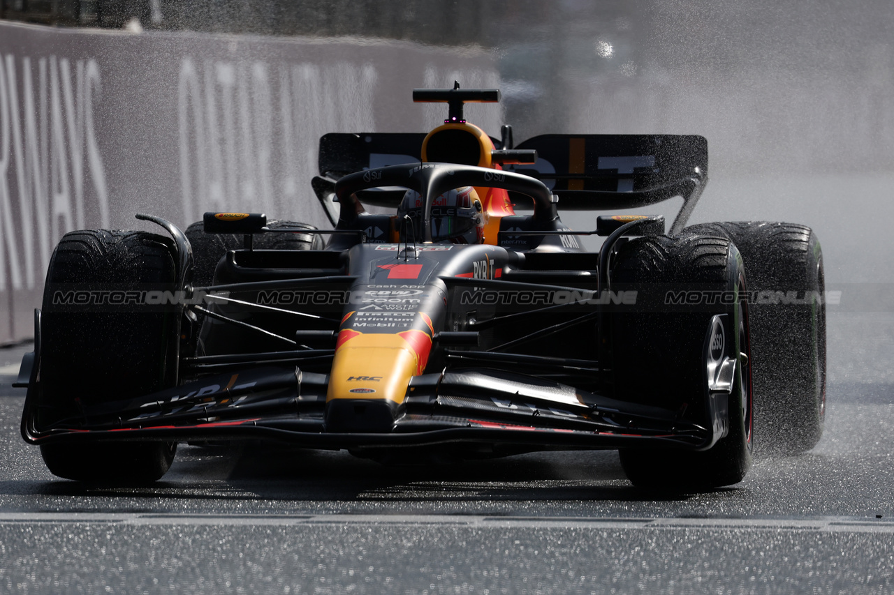 GP OLANDA, Max Verstappen (NLD) Red Bull Racing RB19.

26.08.2023. Formula 1 World Championship, Rd 14, Dutch Grand Prix, Zandvoort, Netherlands, Qualifiche Day.

- www.xpbimages.com, EMail: requests@xpbimages.com © Copyright: Bearne / XPB Images