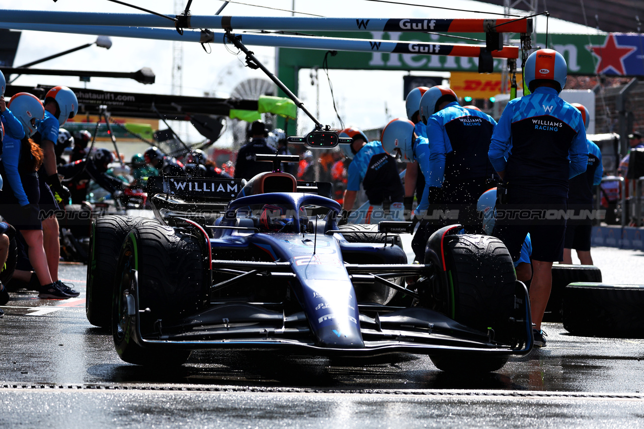 GP OLANDA, Alexander Albon (THA) Williams Racing FW45 leaves the pits.

26.08.2023. Formula 1 World Championship, Rd 14, Dutch Grand Prix, Zandvoort, Netherlands, Qualifiche Day.

 - www.xpbimages.com, EMail: requests@xpbimages.com © Copyright: Coates / XPB Images