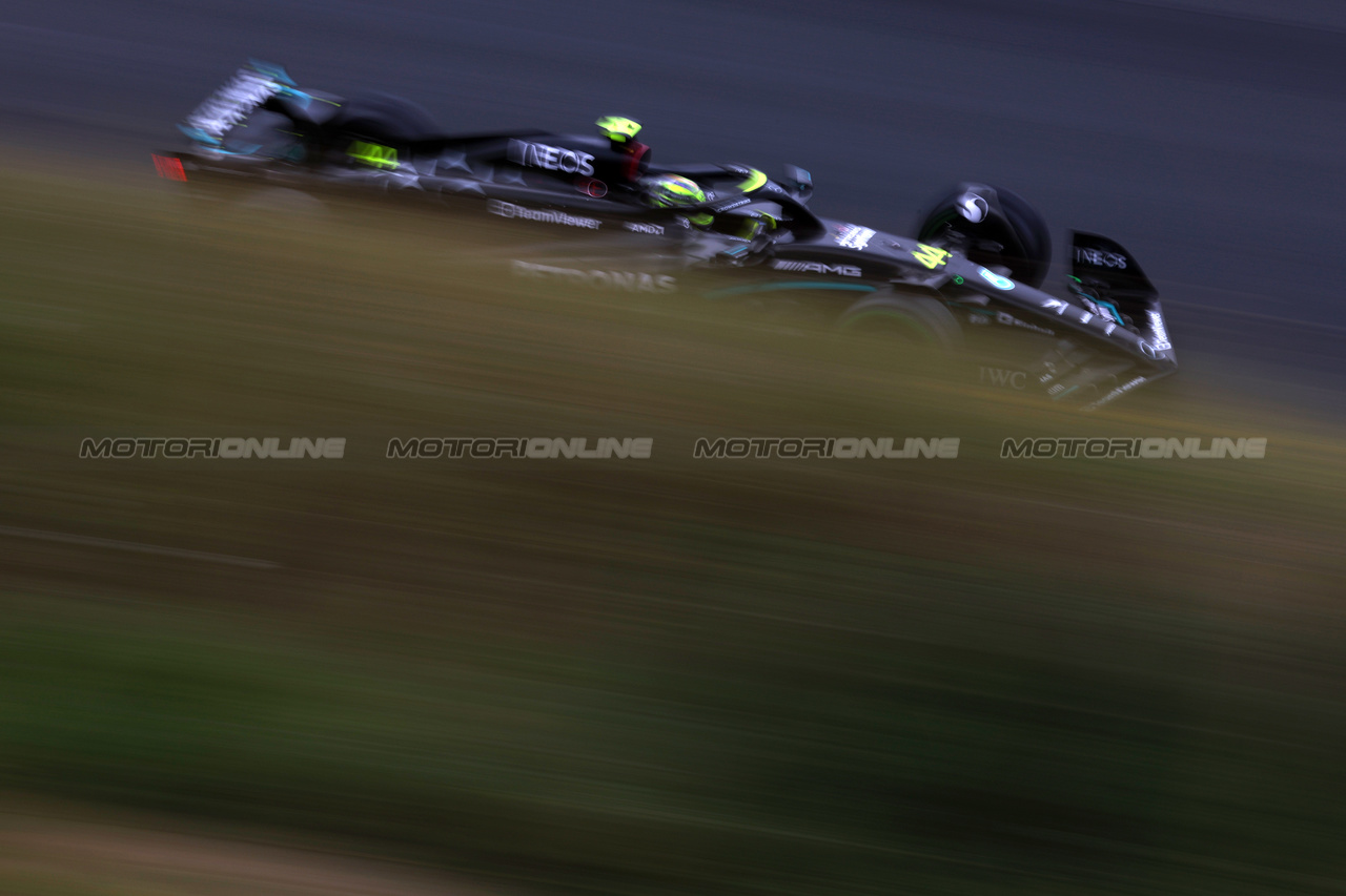 GP OLANDA, Lewis Hamilton (GBR) Mercedes AMG F1 W14.

26.08.2023. Formula 1 World Championship, Rd 14, Dutch Grand Prix, Zandvoort, Netherlands, Qualifiche Day.

 - www.xpbimages.com, EMail: requests@xpbimages.com © Copyright: Staley / XPB Images
