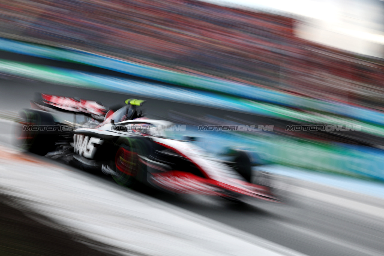 GP OLANDA, Nico Hulkenberg (GER) Haas VF-23.

26.08.2023. Formula 1 World Championship, Rd 14, Dutch Grand Prix, Zandvoort, Netherlands, Qualifiche Day.

- www.xpbimages.com, EMail: requests@xpbimages.com © Copyright: Moy / XPB Images