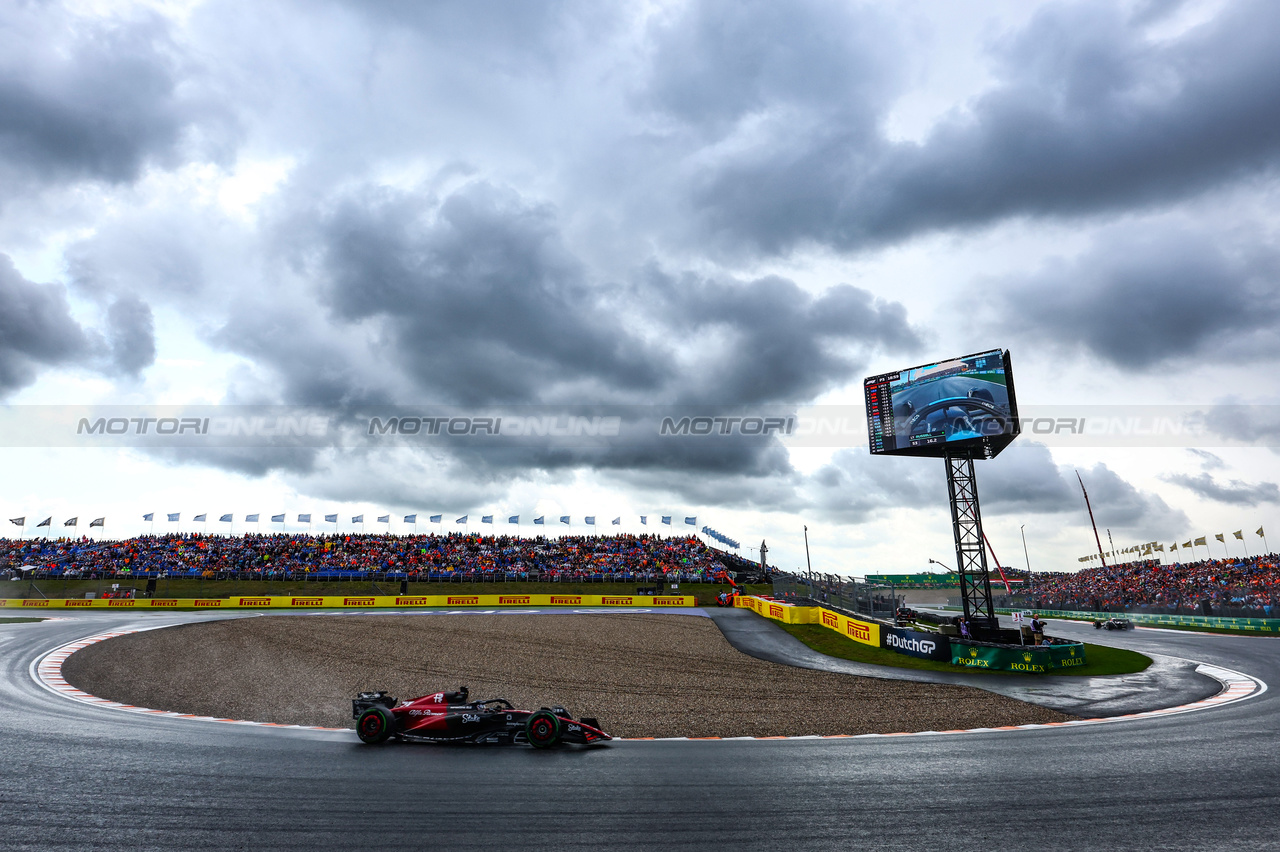 GP OLANDA, Valtteri Bottas (FIN), Alfa Romeo Racing 
26.08.2023. Formula 1 World Championship, Rd 14, Dutch Grand Prix, Zandvoort, Netherlands, Qualifiche Day.
- www.xpbimages.com, EMail: requests@xpbimages.com © Copyright: Charniaux / XPB Images