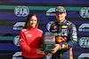 GP OLANDA, Max Verstappen (NLD) Red Bull Racing receives the Pirelli Pole Position Award from Marta Garcia (ESP) Racing Driver.
26.08.2023. Formula 1 World Championship, Rd 14, Dutch Grand Prix, Zandvoort, Netherlands, Qualifiche Day.
- www.xpbimages.com, EMail: requests@xpbimages.com © Copyright: Bearne / XPB Images