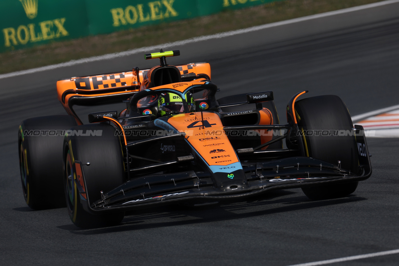 GP OLANDA, Lando Norris (GBR) McLaren MCL60.

25.08.2023. Formula 1 World Championship, Rd 14, Dutch Grand Prix, Zandvoort, Netherlands, Practice Day.

 - www.xpbimages.com, EMail: requests@xpbimages.com © Copyright: Staley / XPB Images
