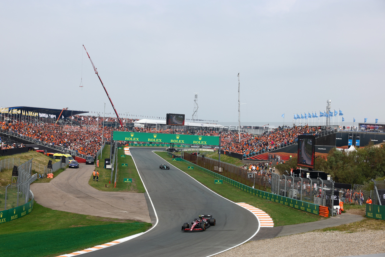 GP OLANDA, Zhou Guanyu (CHN) Alfa Romeo F1 Team C43.

25.08.2023. Formula 1 World Championship, Rd 14, Dutch Grand Prix, Zandvoort, Netherlands, Practice Day.

- www.xpbimages.com, EMail: requests@xpbimages.com © Copyright: Charniaux / XPB Images