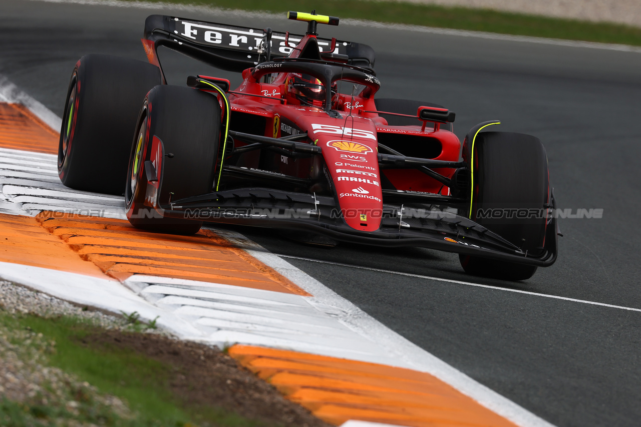 GP OLANDA, Carlos Sainz Jr (ESP) Ferrari SF-23.

25.08.2023. Formula 1 World Championship, Rd 14, Dutch Grand Prix, Zandvoort, Netherlands, Practice Day.

 - www.xpbimages.com, EMail: requests@xpbimages.com © Copyright: Coates / XPB Images