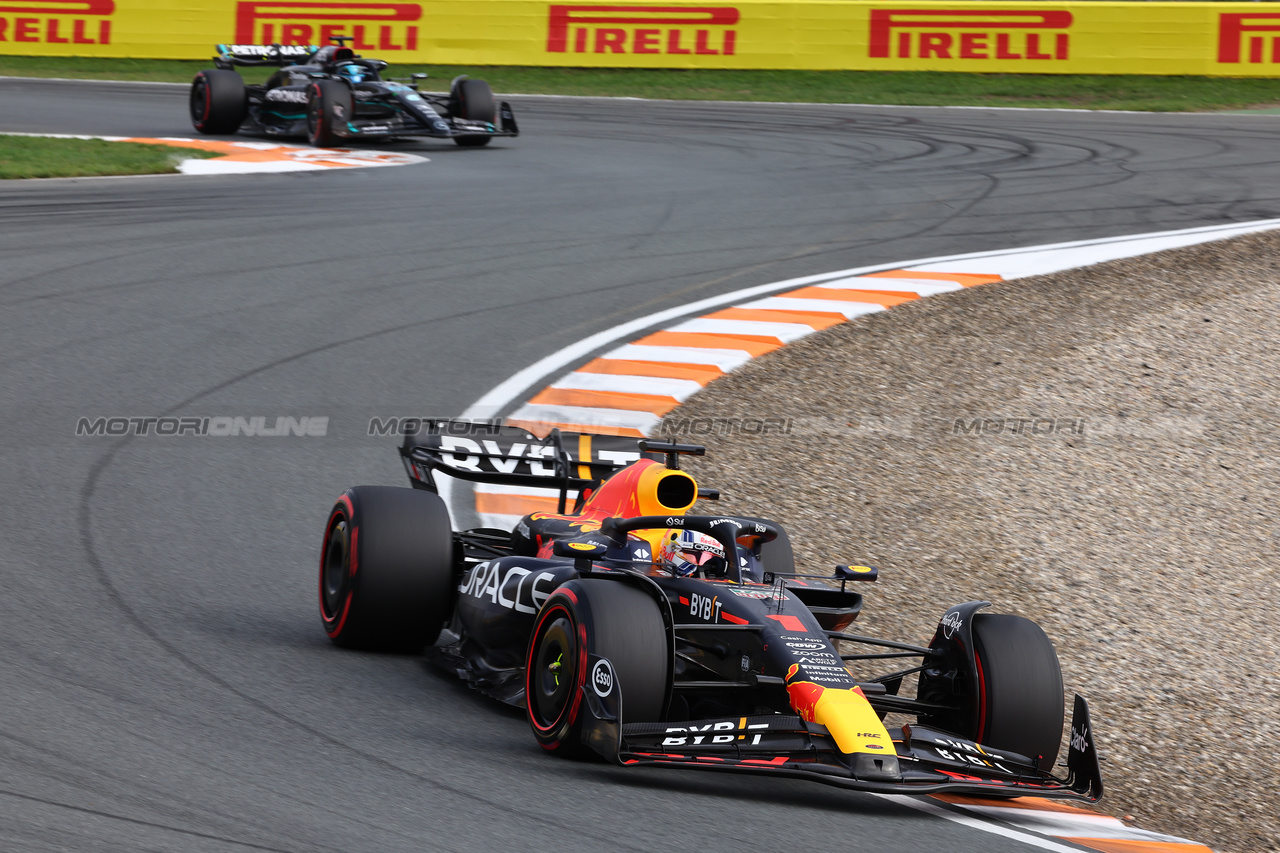 GP OLANDA, Max Verstappen (NLD) Red Bull Racing RB19.

25.08.2023. Formula 1 World Championship, Rd 14, Dutch Grand Prix, Zandvoort, Netherlands, Practice Day.

- www.xpbimages.com, EMail: requests@xpbimages.com © Copyright: Miltenburg / XPB Images