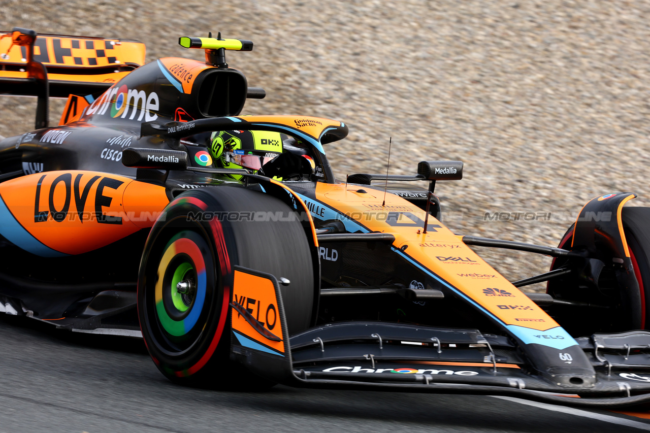 GP OLANDA, Lando Norris (GBR) McLaren MCL60.

25.08.2023. Formula 1 World Championship, Rd 14, Dutch Grand Prix, Zandvoort, Netherlands, Practice Day.

- www.xpbimages.com, EMail: requests@xpbimages.com © Copyright: Miltenburg / XPB Images