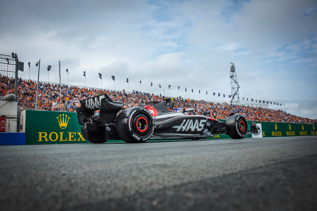 GP OLANDA, Nico Hulkenberg (GER) Haas VF-23.

25.08.2023. Formula 1 World Championship, Rd 14, Dutch Grand Prix, Zandvoort, Netherlands, Practice Day.

- www.xpbimages.com, EMail: requests@xpbimages.com © Copyright: Bearne / XPB Images