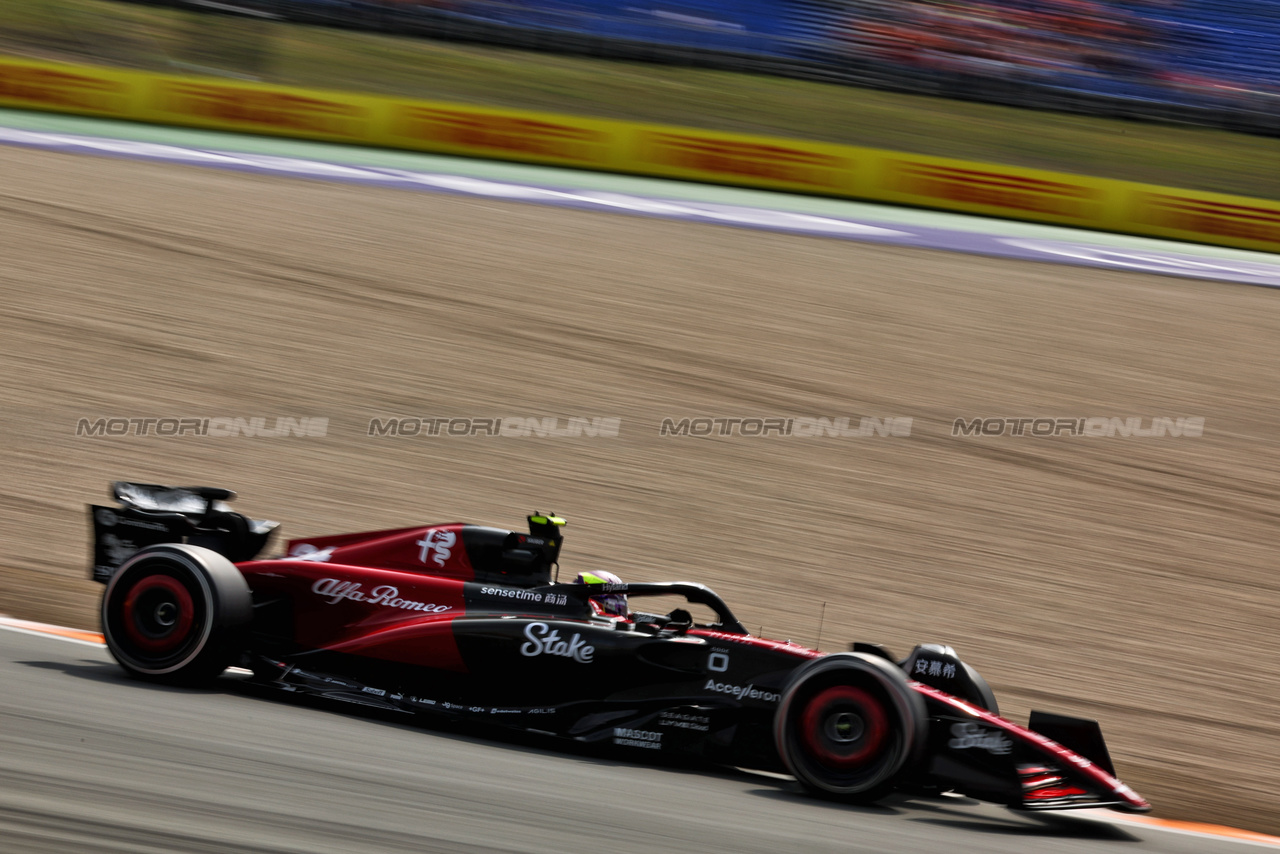 GP OLANDA, Zhou Guanyu (CHN) Alfa Romeo F1 Team C43.

25.08.2023. Formula 1 World Championship, Rd 14, Dutch Grand Prix, Zandvoort, Netherlands, Practice Day.

 - www.xpbimages.com, EMail: requests@xpbimages.com © Copyright: Staley / XPB Images